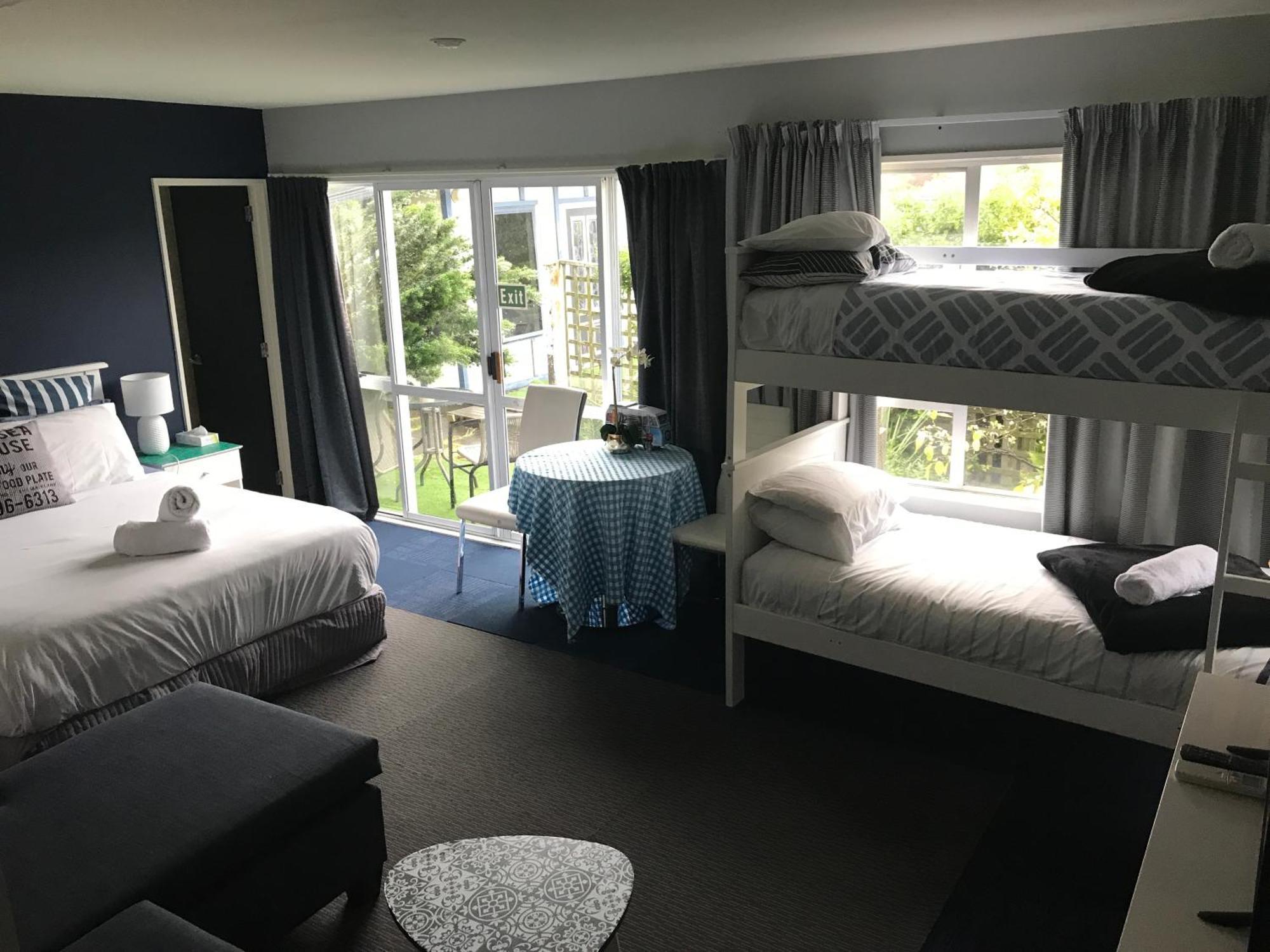 Sandy Feet Accommodation Christchurch Exterior foto