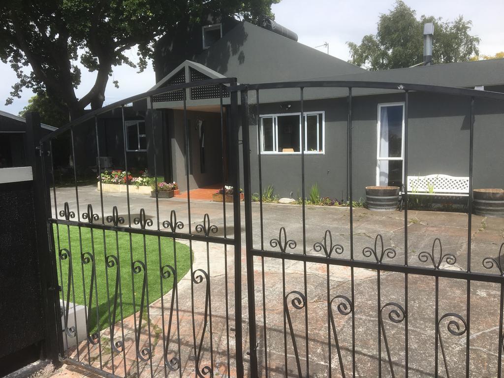 Sandy Feet Accommodation Christchurch Exterior foto